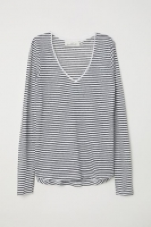 HM   Linen top