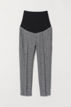 HM   MAMA Cigarette trousers