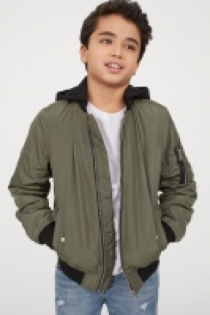  Padded bomber jacket 15.00 €