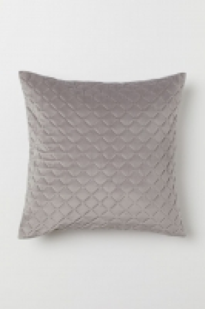 HM   Velvet cushion cover