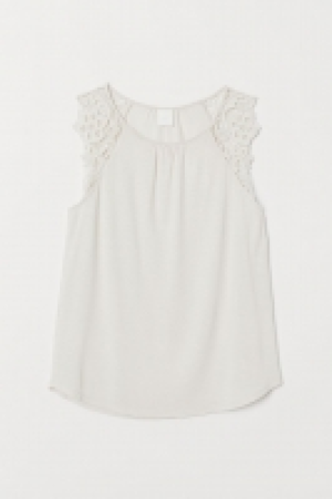  Jersey top with lace 5.00 €