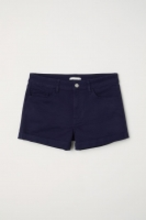 HM   Short twill shorts