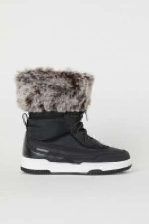  Waterproof boots 28.00 €