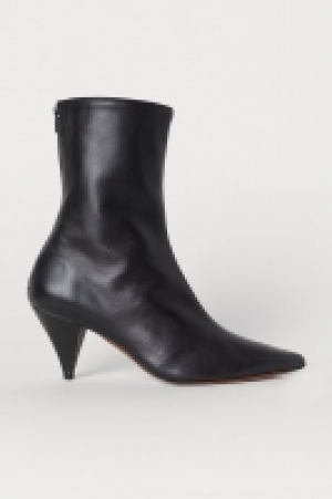 HM   Leather ankle boots