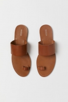 HM   Leather sandals