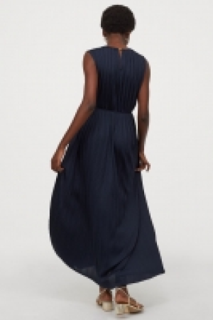 HM   Pleated long dress