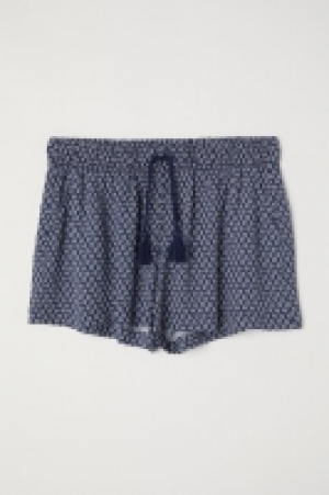 HM   Patterned shorts