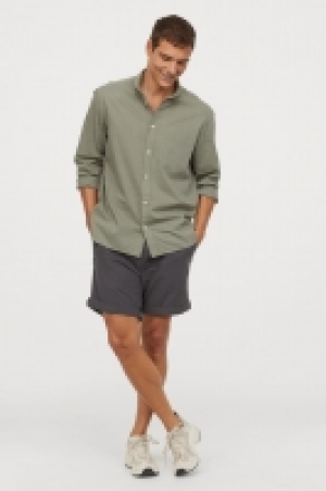 HM   Knee-length cotton shorts