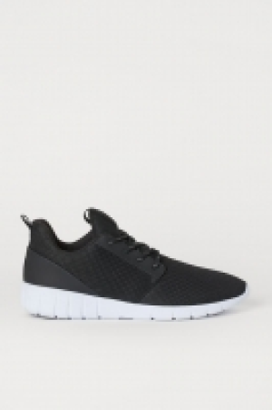 HM   Mesh trainers