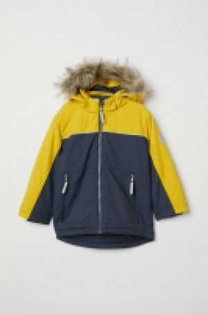  Water-repellent padded jacket 25.00 €