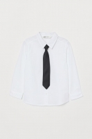 HM   Shirt with a tie/bow tie