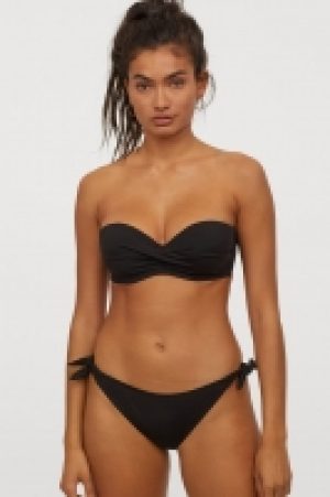 HM   Balconette bikini top