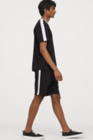 HM   Side-stripe sweatshirt shorts