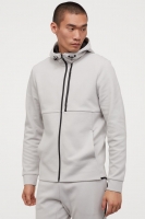 HM   Sporty hooded jacket