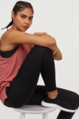 Sports tights 9.00 €