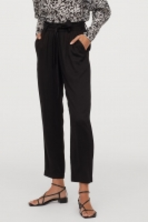 Paper bag trousers 8.00 €