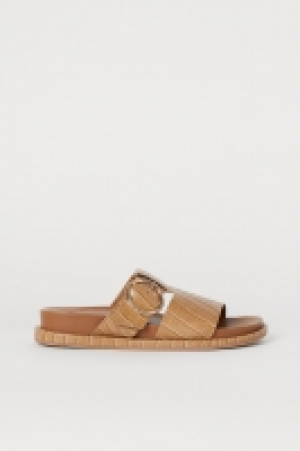 Sandals 14.99 €