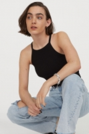 Ribbed strappy top 7.00 €