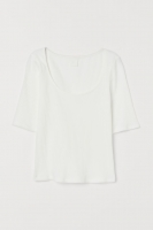 Ribbed top 3.00 €