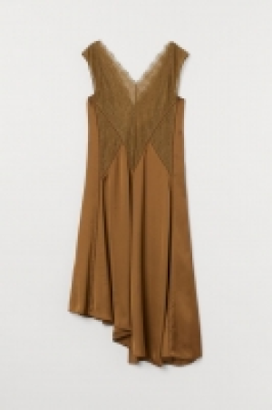 Satin dress 49.99 €