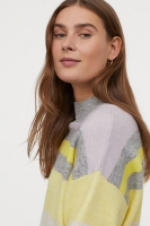 Turtleneck jumper 13.00 €