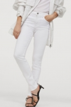 Skinny Regular Jeans 10.00 €