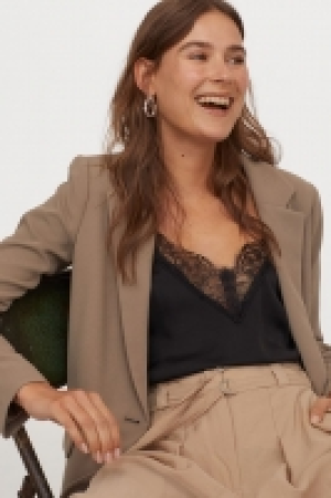 Satin top 13.00 €