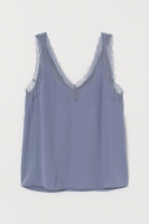 Satin top with lace 10.00 €