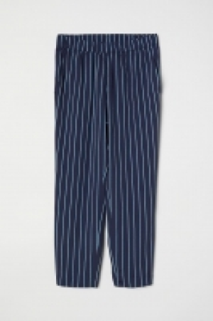 Crêpe trousers 9.00 €