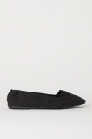 Ballet pumps with embroidery 10.00 €