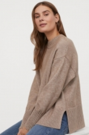 Knitted jumper 13.00 €