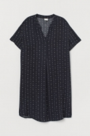 V-neck dress 9.00 €