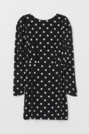 Crêpe dress 12.99 €
