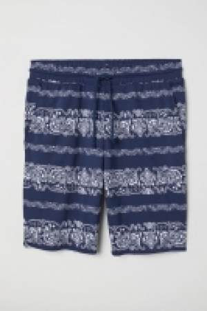 Patterned sweatshirt shorts 6.99 €