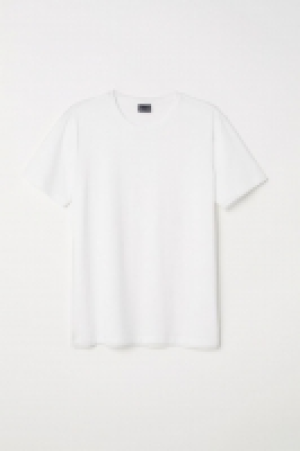 Premium cotton T-shirt 7.99 €