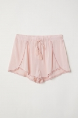 Pull-on shorts 8.00 €