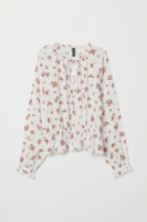 Blouse with buttons 18.00 €