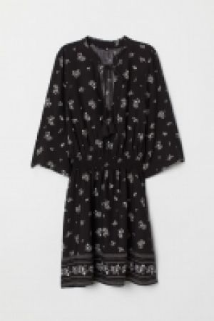 Short dress 13.00 €