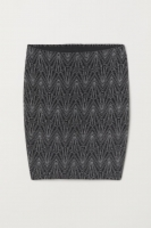 Glittery skirt 9.00 €