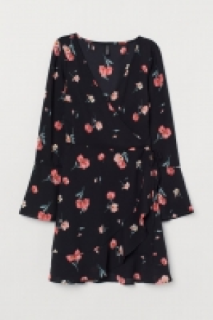 Crêpe wrap dress 20.00 €