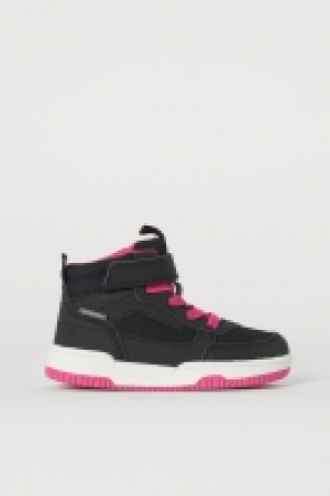Waterproof hi-tops 16.00 €