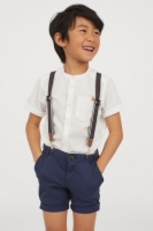 Chino shorts with braces 6.00 €