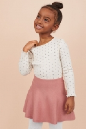Fine-knit skirt 6.00 €