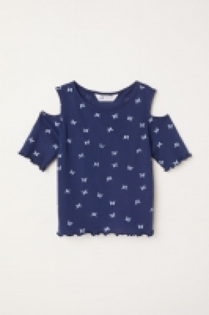 Cold shoulder top 6.00 €