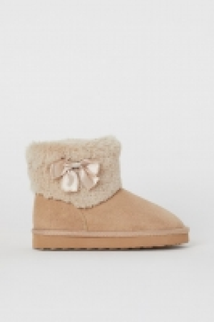 HM  Faux fur-lined boots