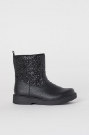 Boots 16.00 €