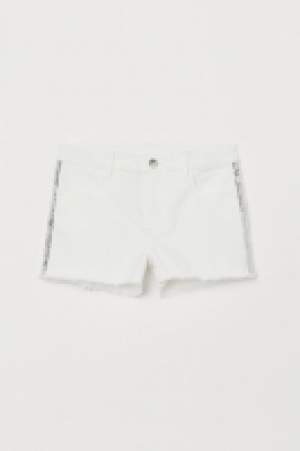 HM  Generous Fit Shorts