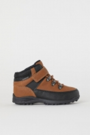 Waterproof hi-tops 24.00 €