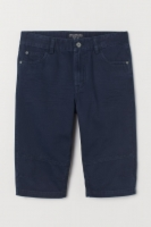 Generous Fit Clamdiggers 6.00 €