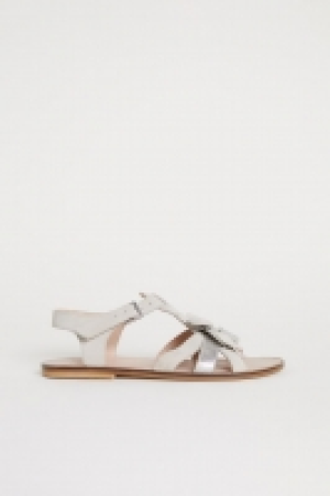 Suede sandals 20.00 €